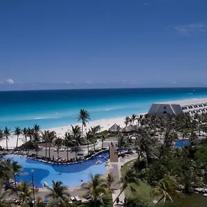 Oasis Lite Resort Cancun