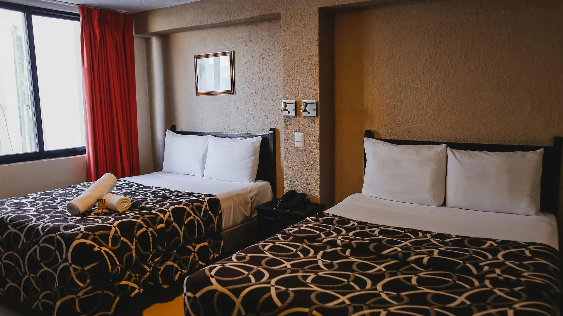 ***  Hotel Colon Mérida México
